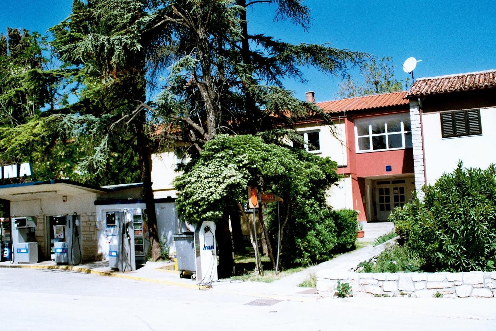 Hostel Amfora Fažana Exterior foto