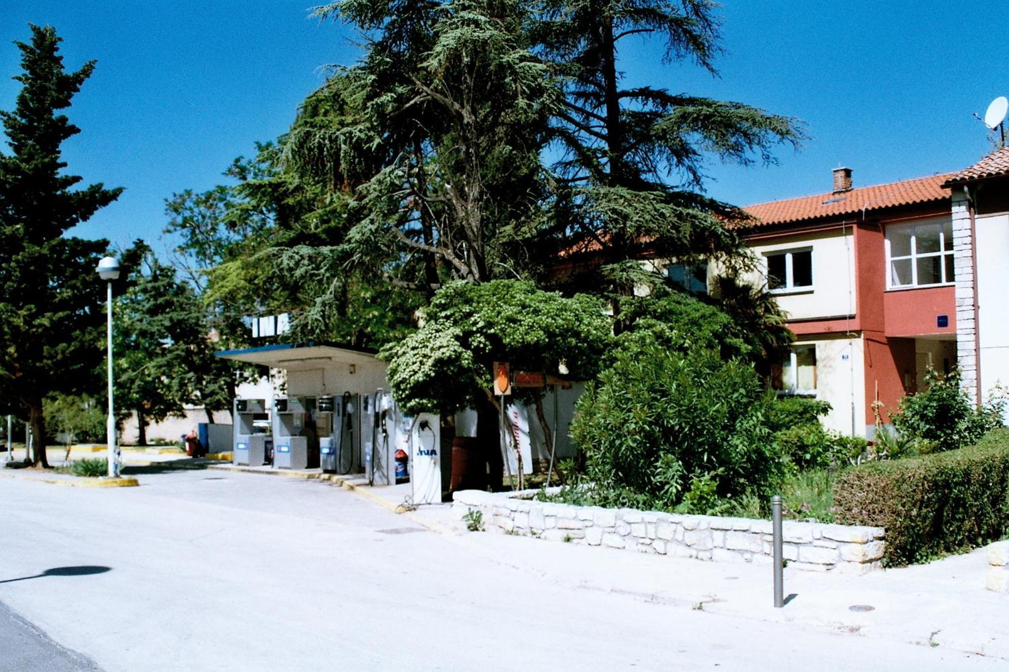 Hostel Amfora Fažana Exterior foto