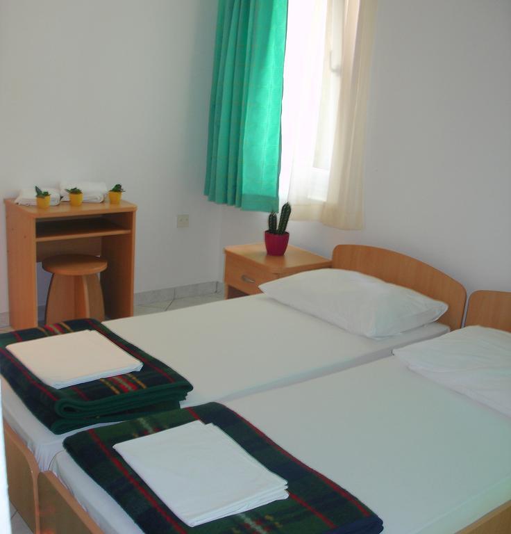 Hostel Amfora Fažana Habitación foto