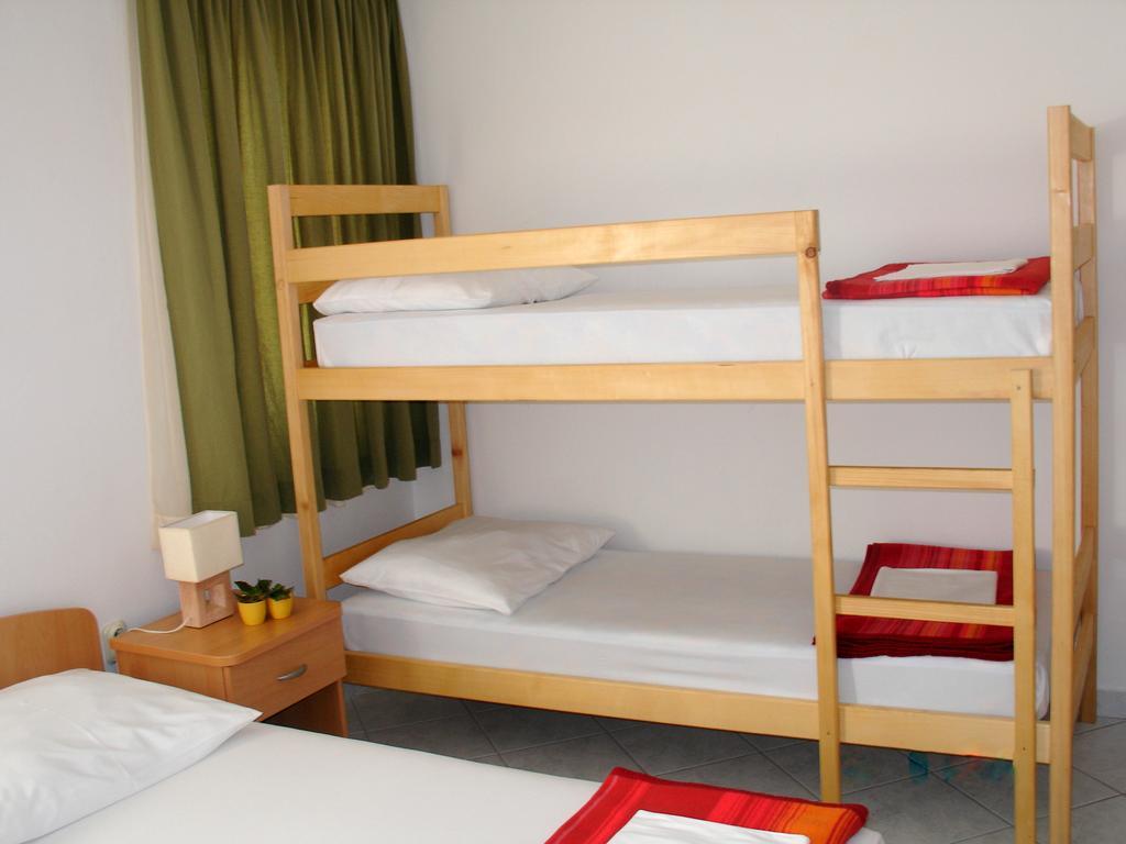 Hostel Amfora Fažana Habitación foto